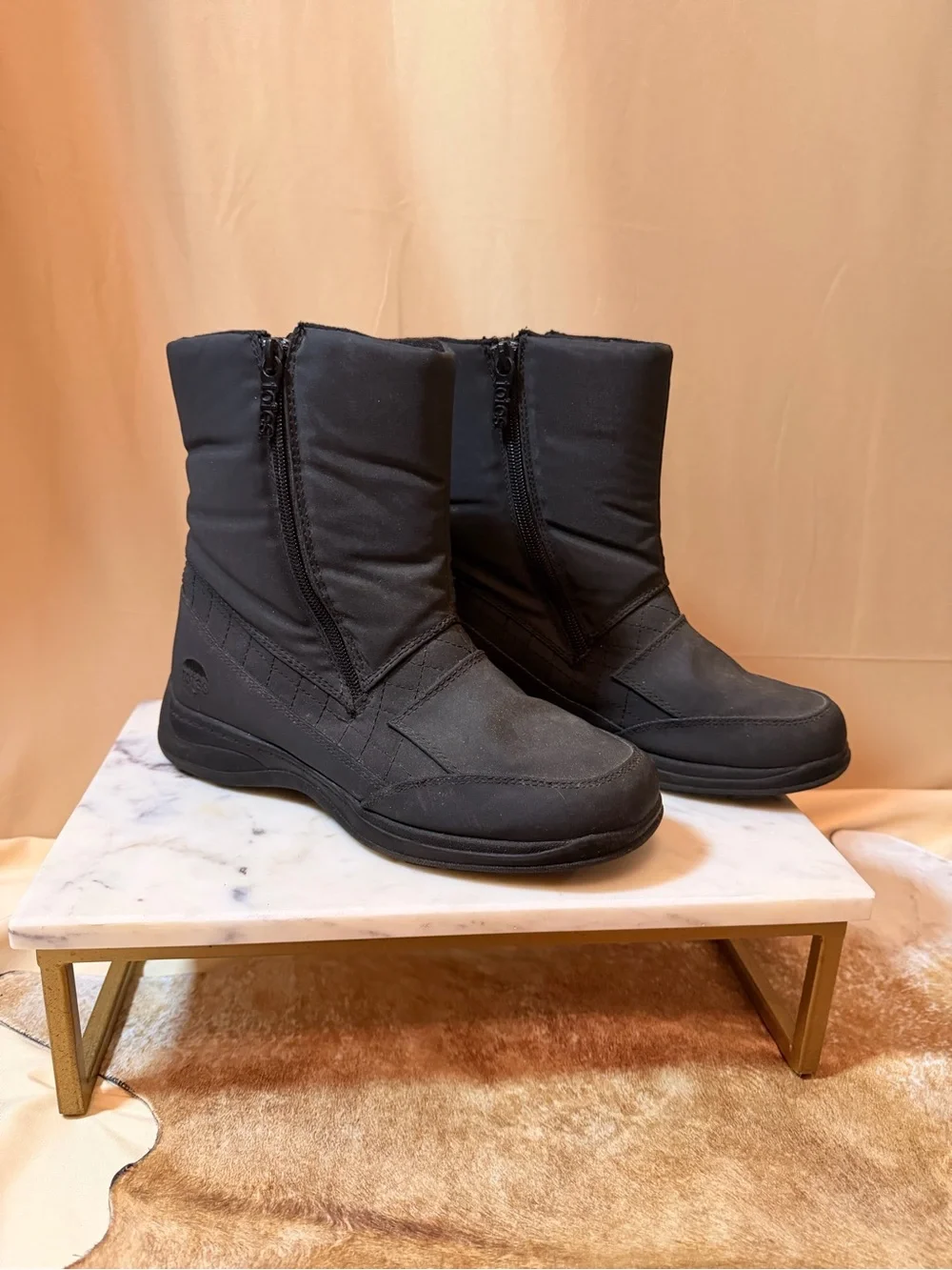 totes Black Insulated Side-Zip Winter Ankle Boots